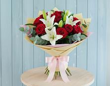 Букет цветов из:  Лилии и Розы в Нартан