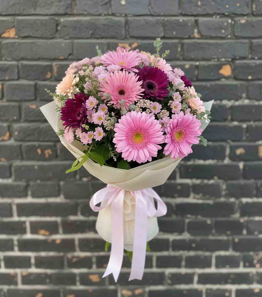 Букет цветов из: Герберы и Хризантемы в Нартан