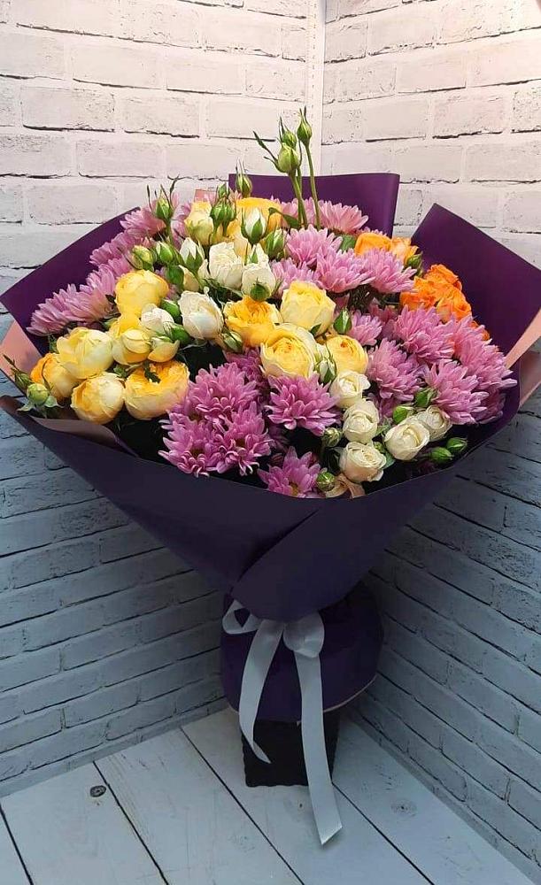 Букет цветов из: Хризантемы и Розы в Нартан