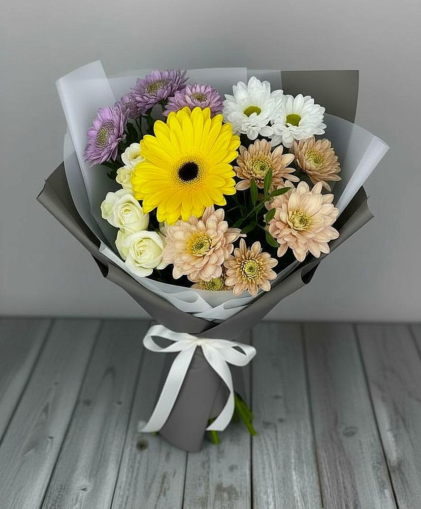 Букет цветов из: Розы, Герберы и Хризантемы в Нартан