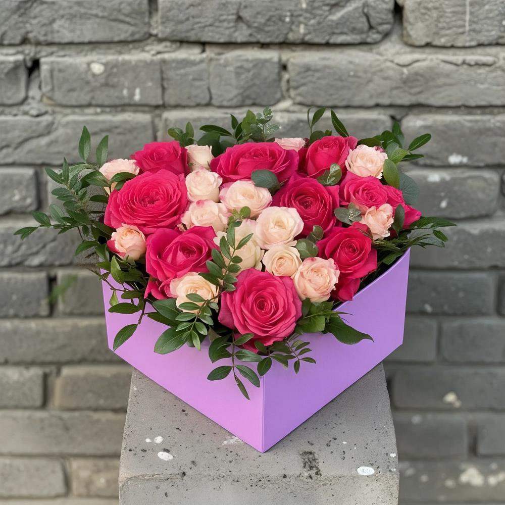 Цветочная композиция из Розы в коробке в Нартан