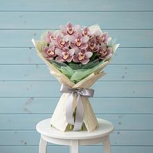 Букет цветов из:  Орхидеи и Розы #REPLACE_PRED# Нартан