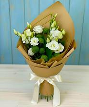 Букет цветов из:  Хризантемы и Лизиантусы в Нартан