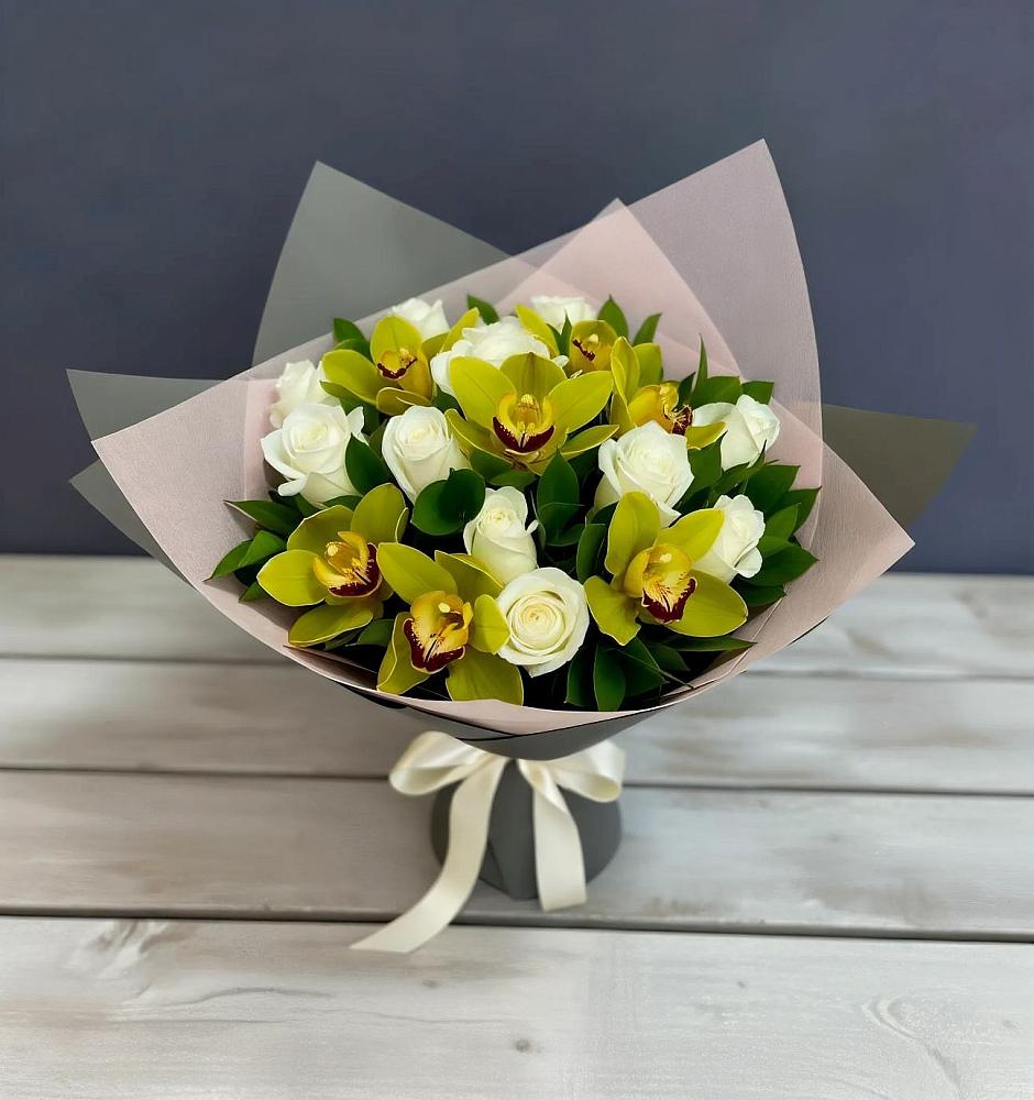 Букет цветов из: Орхидеи и Розы в Нартан