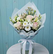 Букет цветов из:  Розы и Лизиантусы в Нартан